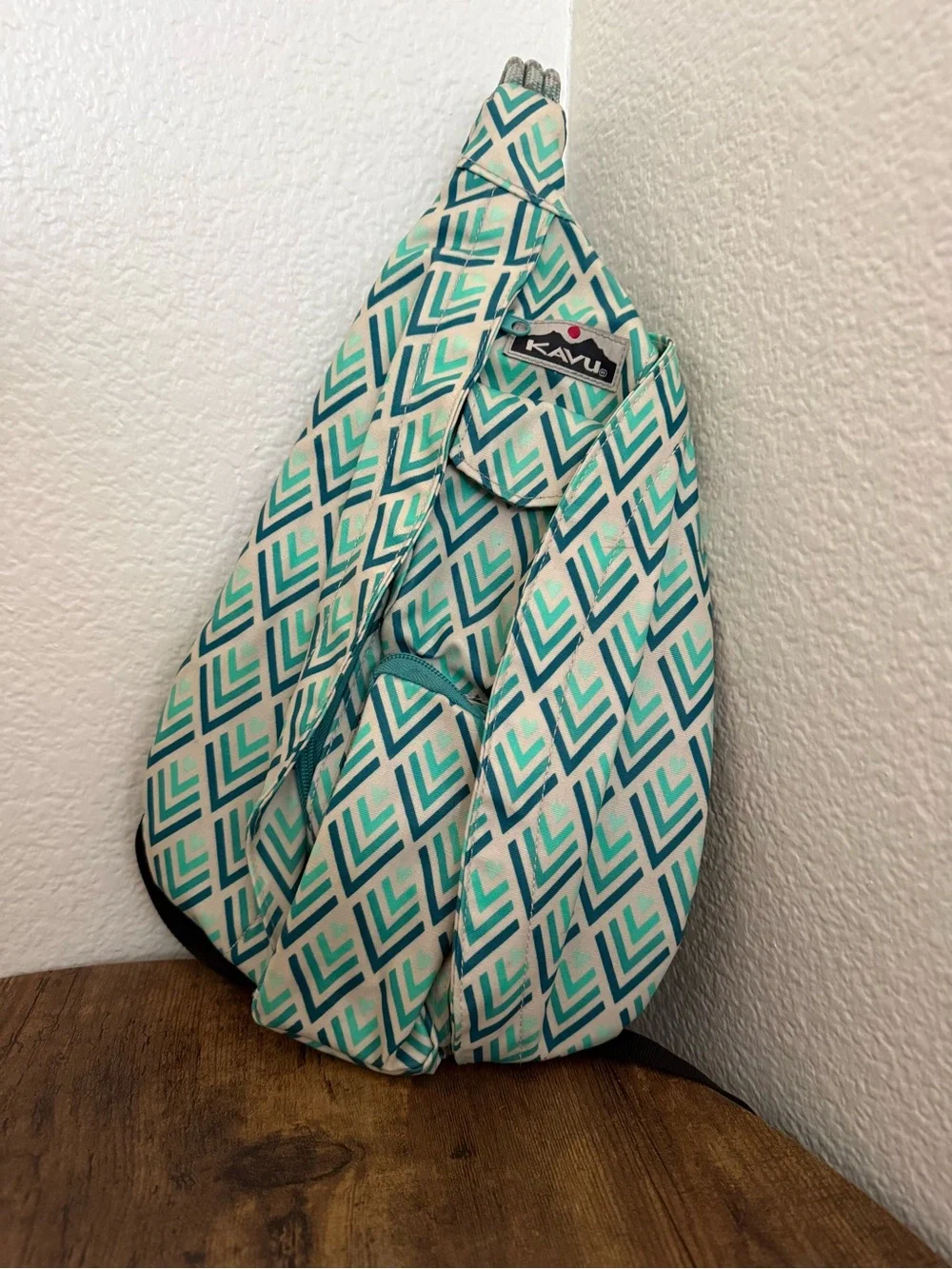 Kavu Teal & White Geo Chevron Rope Sling Backpack